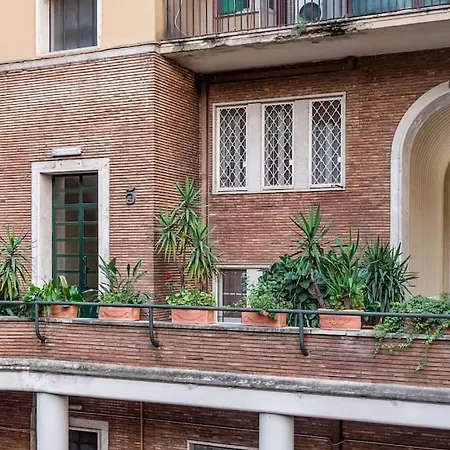 Apartment Ristrutturato A Palazzo Federici Piazza Bologna *